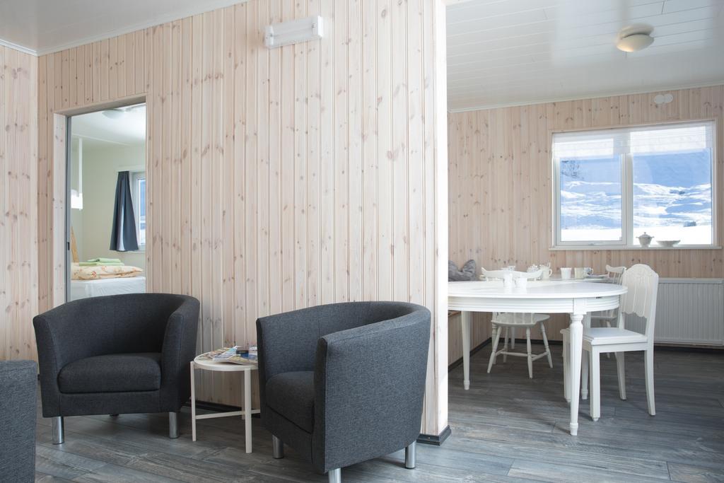 Guesthouse Baegisa Akureyri Bagian luar foto